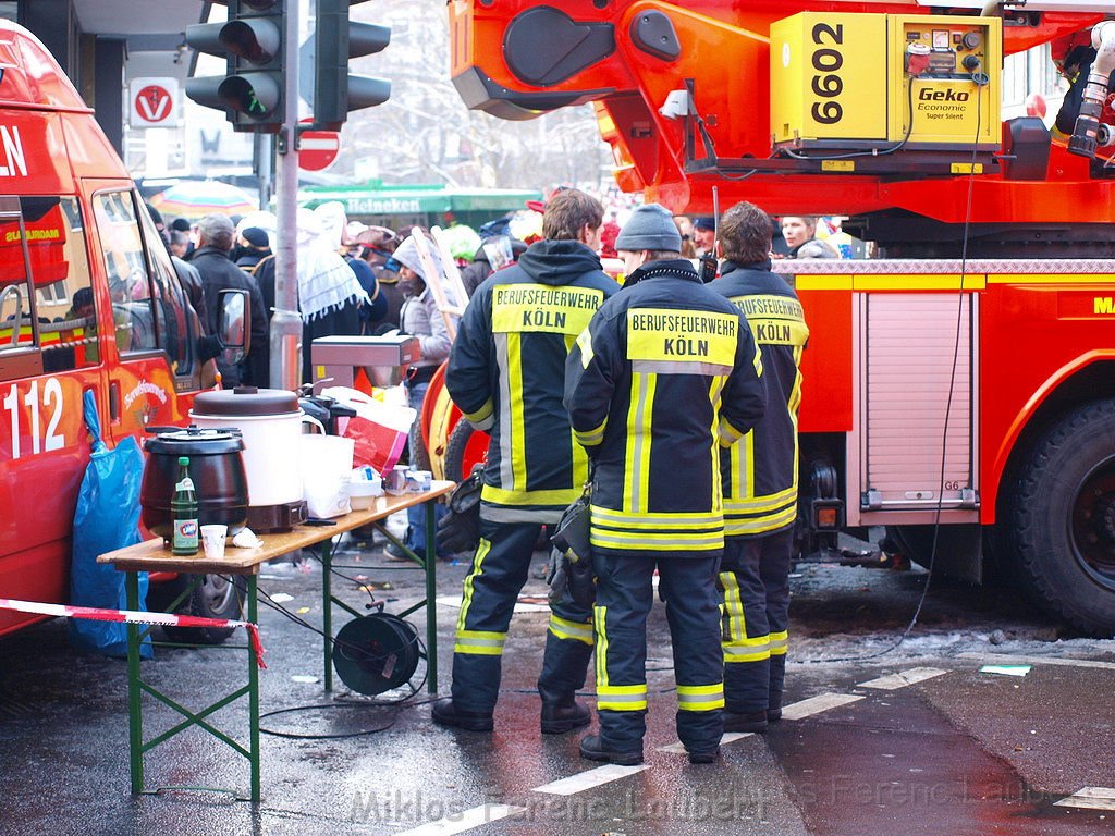 Feuerwehr Rettungsdienst Koelner Rosenmontagszug 2010 P059.JPG